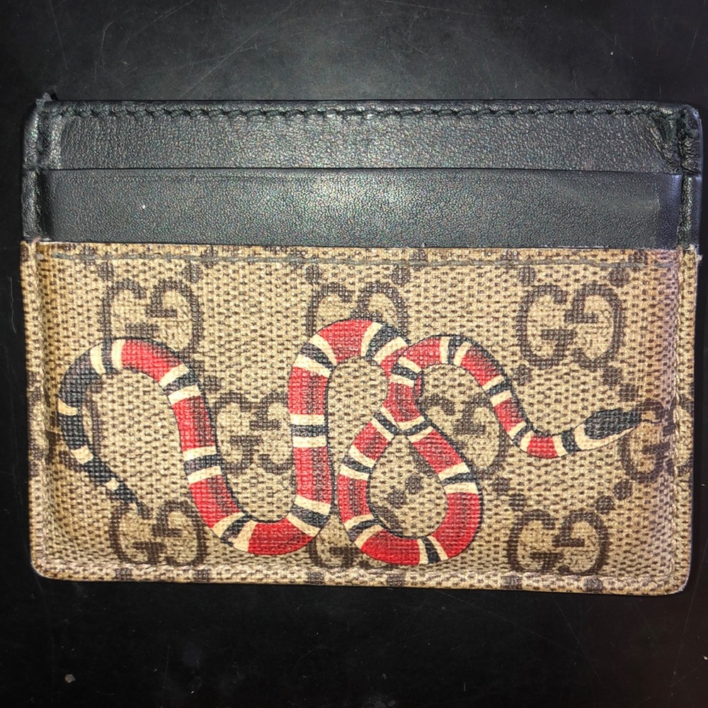 Gucci snake card holder